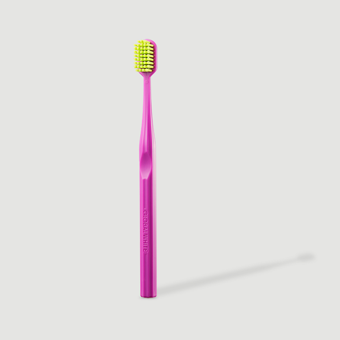 GLOBAL WHITE Зубная щетка  Medium Ежедневный уход/Toothbrush Global White Medium Daily care