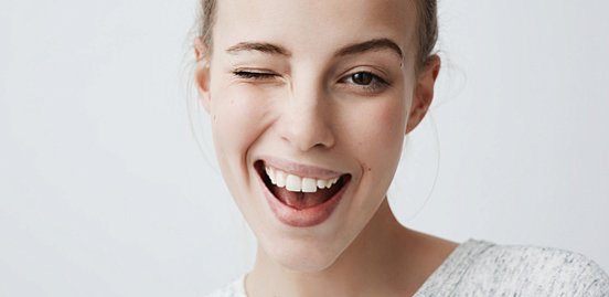Искусство белой улыбки и здоровых десен!