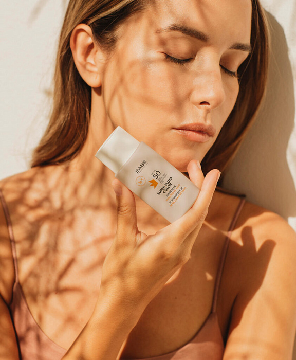 LABORATORIOS ВАВЕ Супер флюид с тонирующим эффектом SPF50 / SUPER FLUID COLOR SUNSCREEN SPF50 50мл