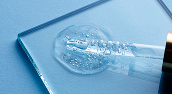 Сквалан в уходе за кожей: почему косметика с этим компонентом заслуживает вашего внимания